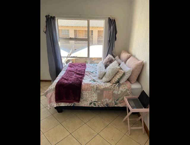 1 BEDROOM FLAT FOR SALE IN RENSBURG